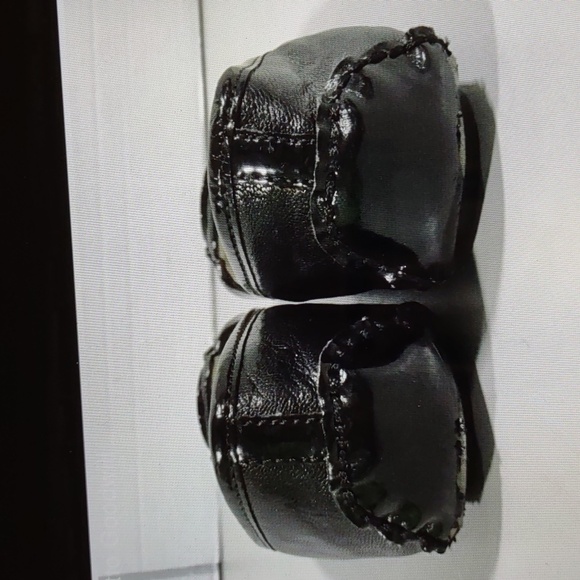 Previously Loved Michael Kors Black Leather Logo Flat Size 6 - Picture 5 of 7